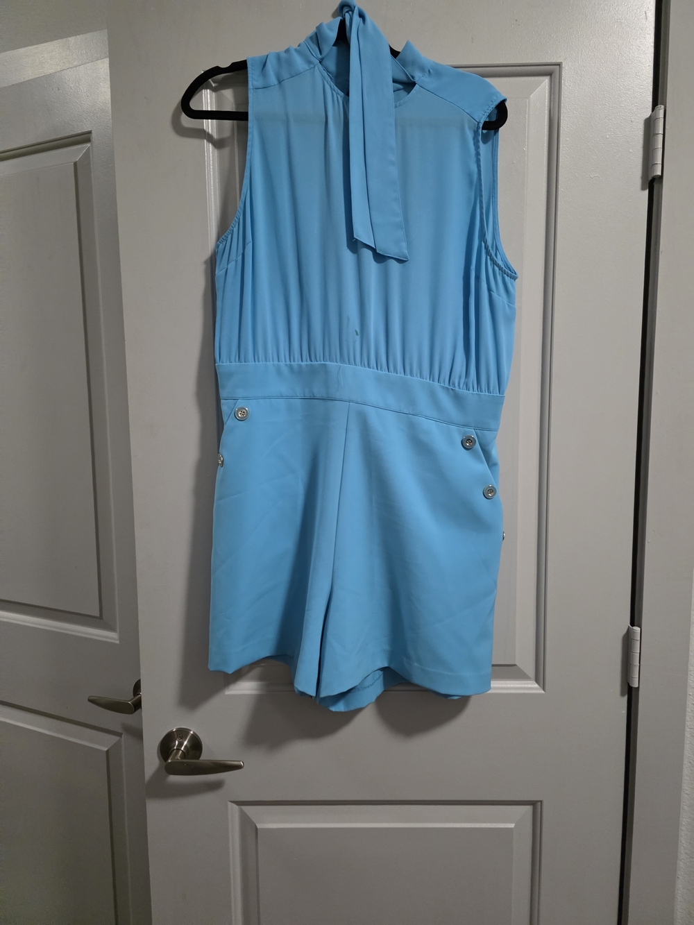 Ladies Sleeveless Tie-Neck Romper in Sky Blue